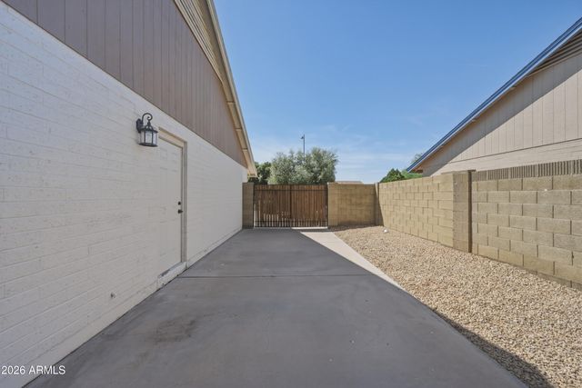 7314 W BLOOMFIELD Road, Peoria, AZ 85381