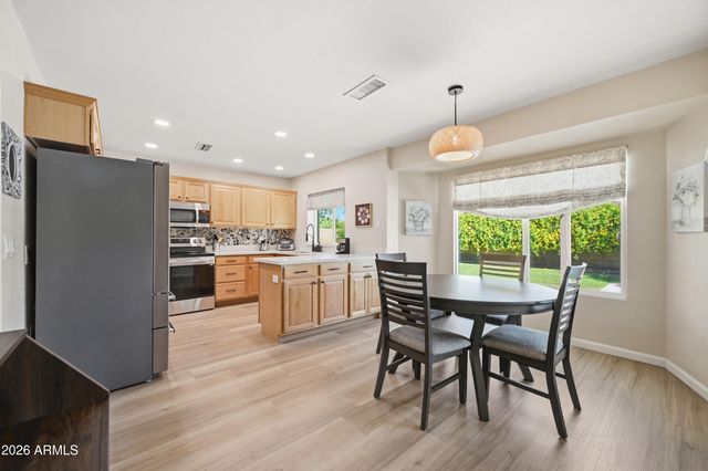 7314 W BLOOMFIELD Road, Peoria, AZ 85381