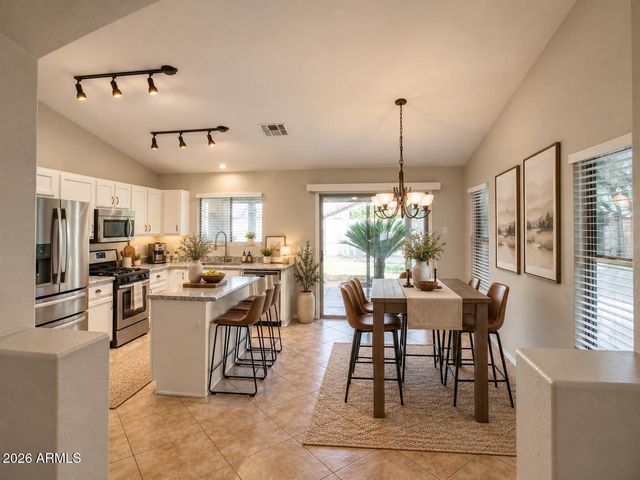 3282 E BONANZA Road, Gilbert, AZ 85297