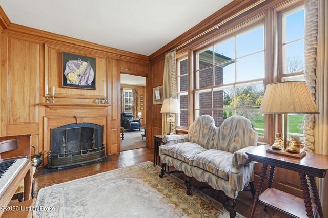 1802 Park Boundary Rd, Louisville, KY 40205