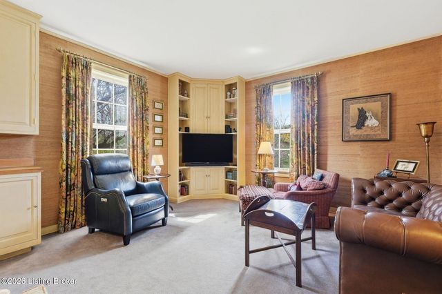 1802 Park Boundary Rd, Louisville, KY 40205