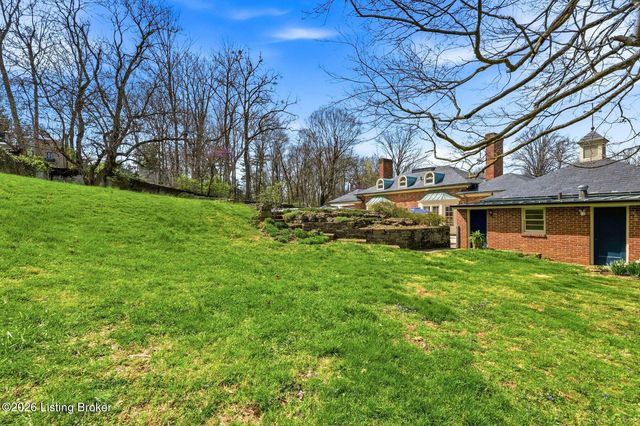 1802 Park Boundary Rd, Louisville, KY 40205