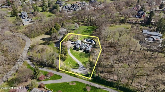 1802 Park Boundary Rd, Louisville, KY 40205