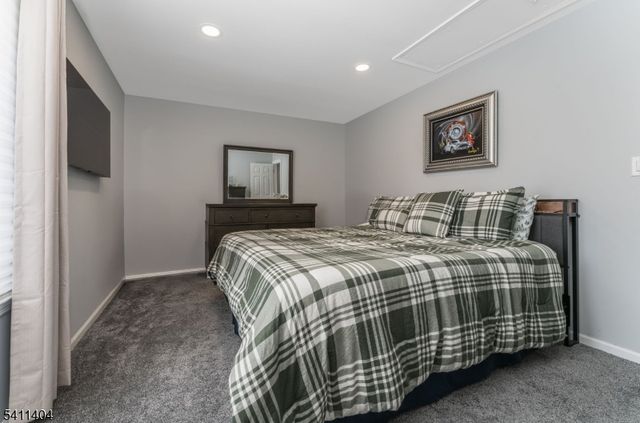 579 Dell Pl 79, Stanhope Boro, NJ 07874