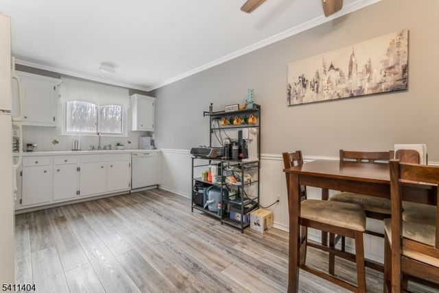 579 Dell Pl 79, Stanhope Boro, NJ 07874