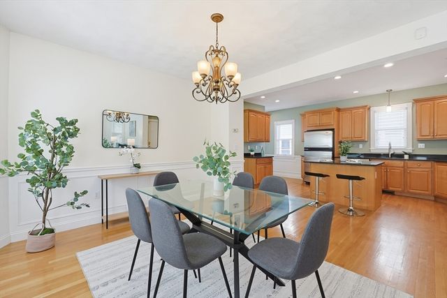 56 Conwell Ave 1, Somerville, MA 02144