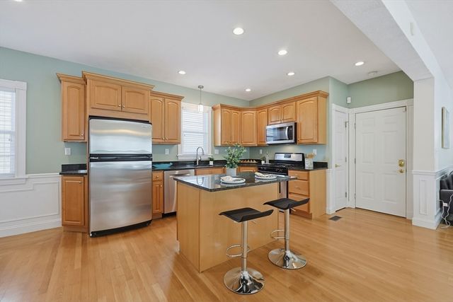 56 Conwell Ave 1, Somerville, MA 02144
