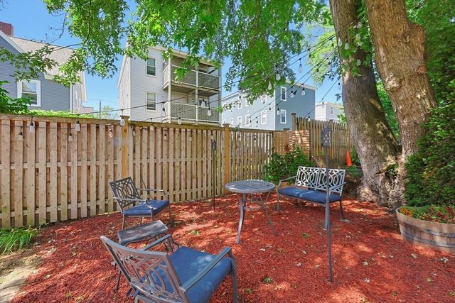 56 Conwell Ave 1, Somerville, MA 02144