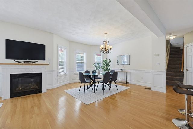 56 Conwell Ave 1, Somerville, MA 02144