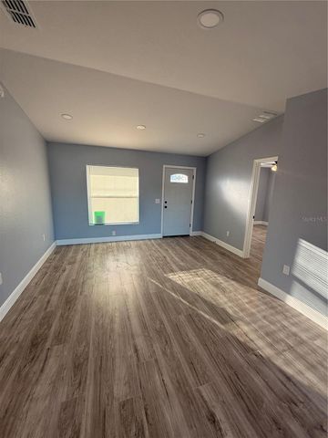 517 CIPRES CIRCLE, Winter Haven, FL 33880