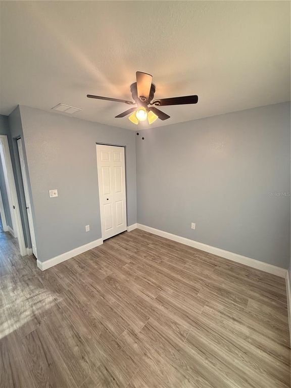 Image 20 of property listing at 517 CIPRES CIRCLE, Winter Haven, FL 33880