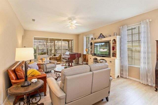 5552 KING JAMES AVENUE, Leesburg, FL 34748