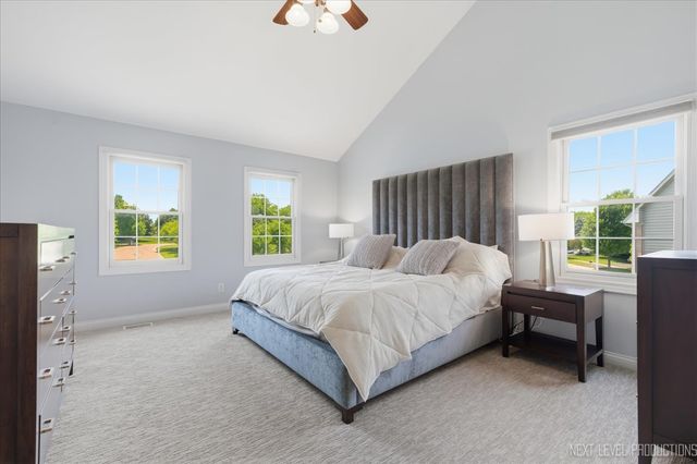 39W842 Louisa May Alcott Lane, St. Charles, IL 60175