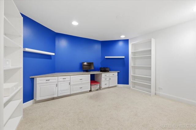 39W842 Louisa May Alcott Lane, St. Charles, IL 60175