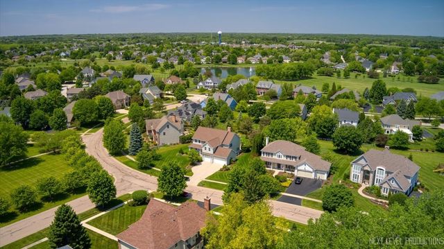 39W842 Louisa May Alcott Lane, St. Charles, IL 60175