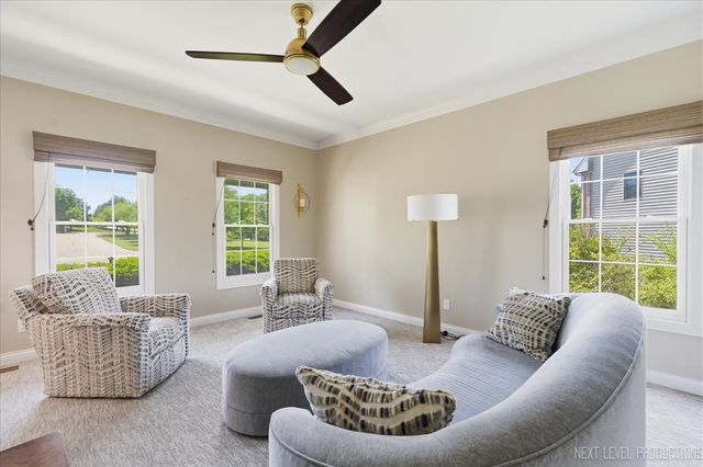 39W842 Louisa May Alcott Lane, St. Charles, IL 60175