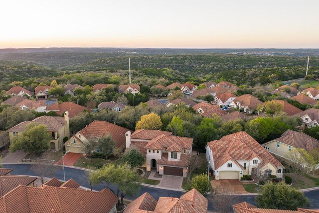 8916 Villa Norte DR, Austin, TX 78726