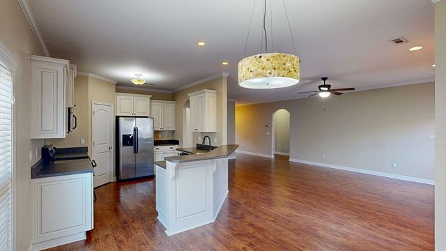 205 Paul Revere Run, Dothan, AL 36305