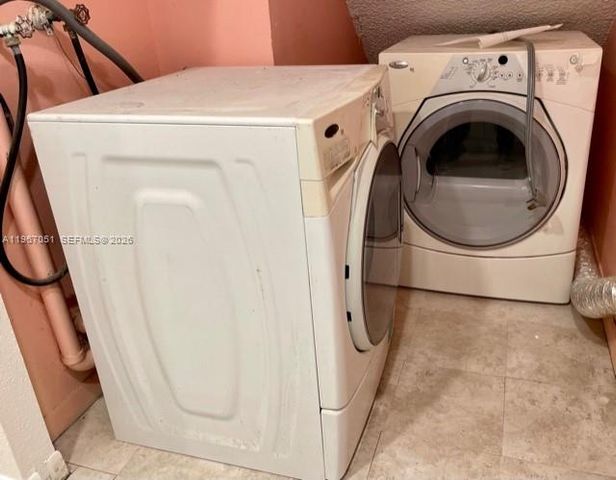 1754 NW 55th Ave 102, Lauderhill, FL 33313