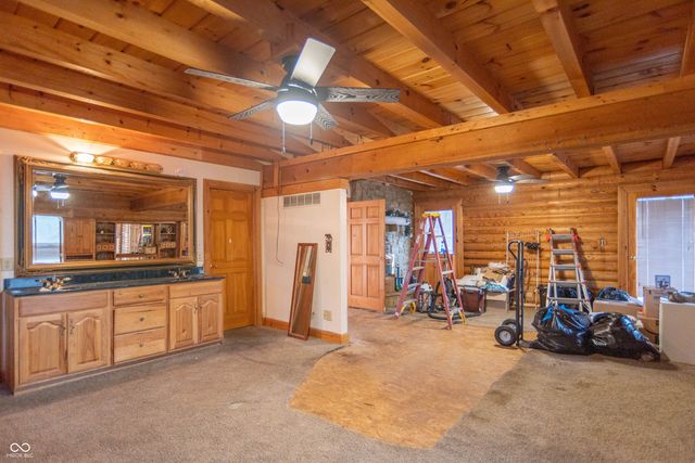 1300 S Shore Drive, Martinsville, IN 46151