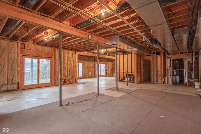 1300 S Shore Drive, Martinsville, IN 46151