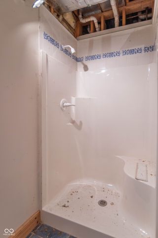 1300 S Shore Drive, Martinsville, IN 46151