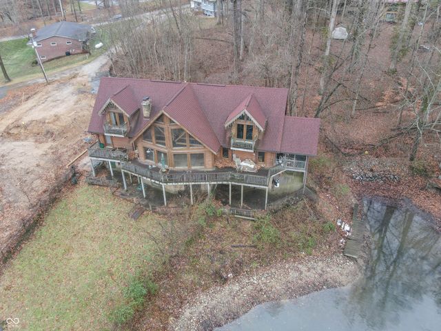 1300 S Shore Drive, Martinsville, IN 46151