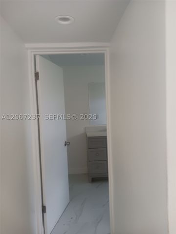 170 E 46th St 2, Hialeah, FL 33013