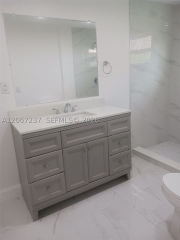 170 E 46th St 2, Hialeah, FL 33013