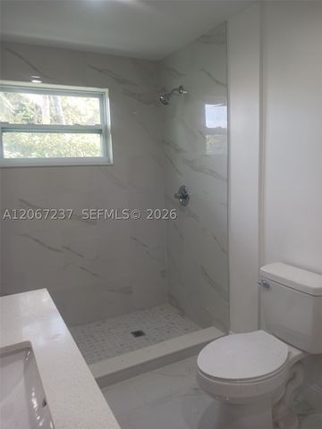 170 E 46th St 2, Hialeah, FL 33013