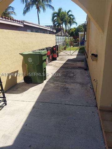 170 E 46th St 2, Hialeah, FL 33013