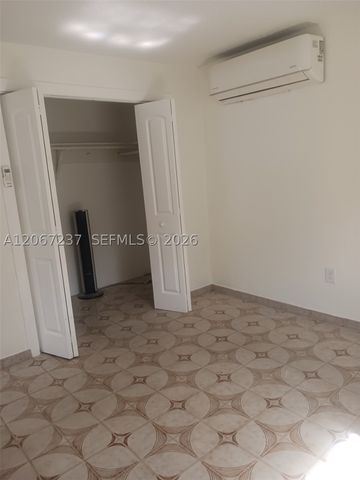 170 E 46th St 2, Hialeah, FL 33013