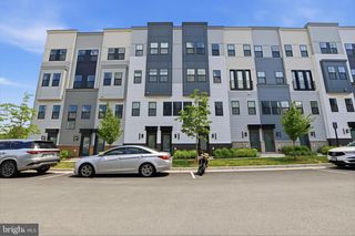 4759 SULLY POINT LN #405, Chantilly, VA 20151