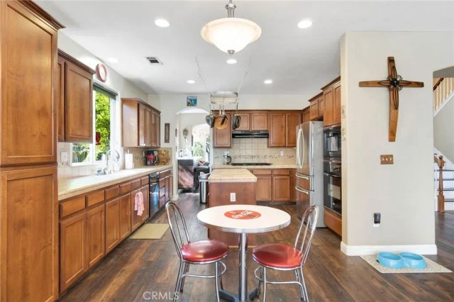 6367 E Dayton Avenue, Fresno, CA 93727