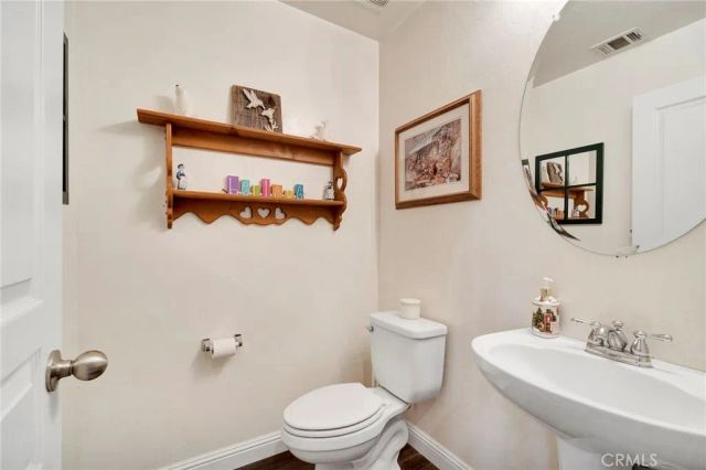 6367 E Dayton Avenue, Fresno, CA 93727