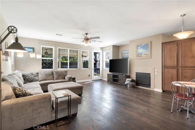 6367 E Dayton Avenue, Fresno, CA 93727