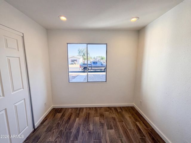 3339 W COUNTRY GABLES Drive, Phoenix, AZ 85053