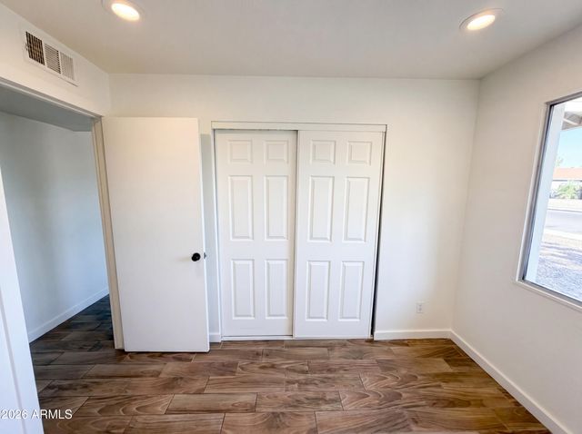 3339 W COUNTRY GABLES Drive, Phoenix, AZ 85053