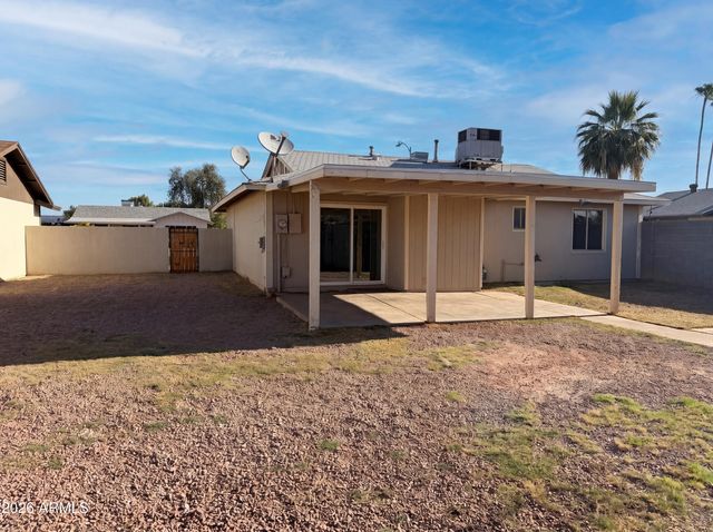 3339 W COUNTRY GABLES Drive, Phoenix, AZ 85053
