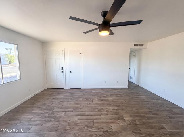 3339 W COUNTRY GABLES Drive, Phoenix, AZ 85053