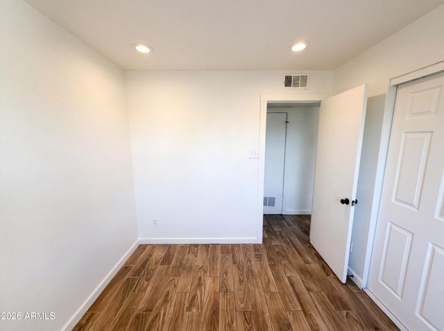 3339 W COUNTRY GABLES Drive, Phoenix, AZ 85053