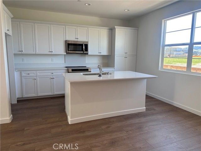 256 Memphis Belle Way, San Luis Obispo, CA 93401