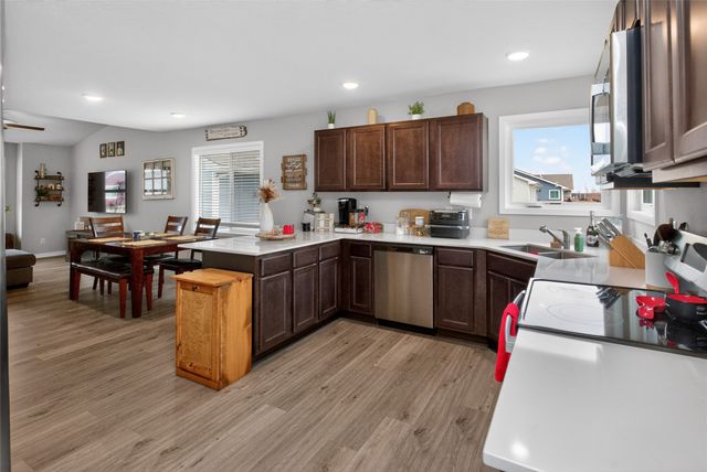 213 NE Adams Avenue, Elkhart, IA 50073