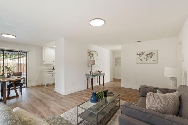 2260 S Ham Ln, Lodi, CA 95242