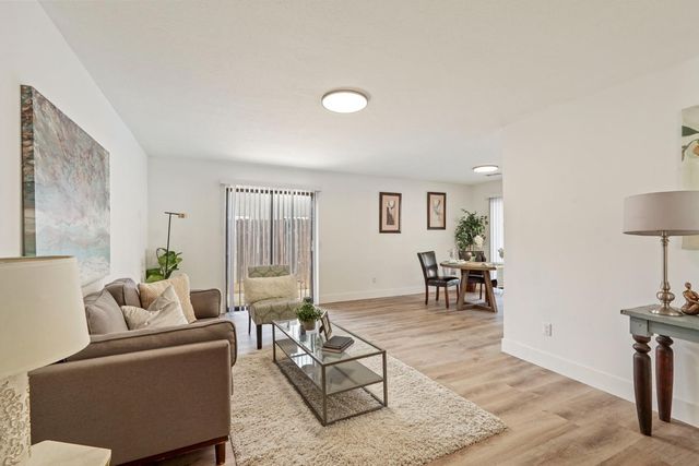 2260 S Ham Ln, Lodi, CA 95242