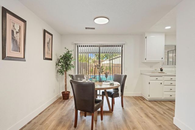 2260 S Ham Ln, Lodi, CA 95242