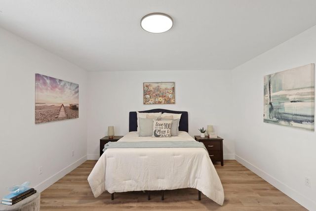 2260 S Ham Ln, Lodi, CA 95242