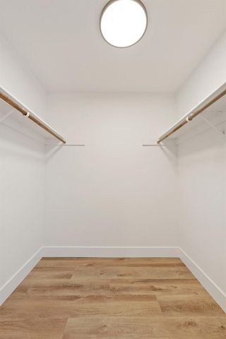 2260 S Ham Ln, Lodi, CA 95242