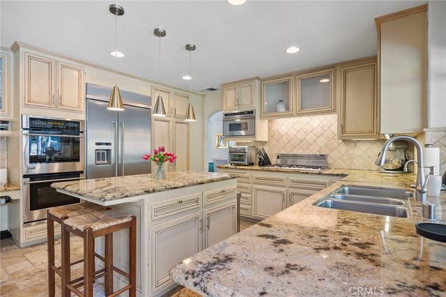 25171 Stageline Drive, Laguna Hills, CA 92653