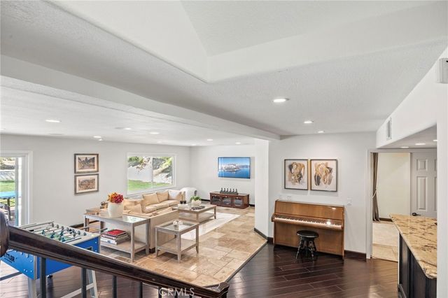 25171 Stageline Drive, Laguna Hills, CA 92653